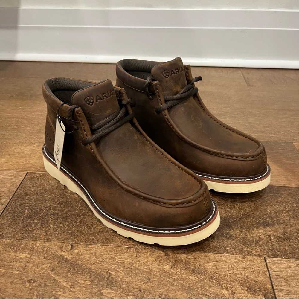 ARIAT mens Recon Country Moccasin SIZE 8EE NWT
